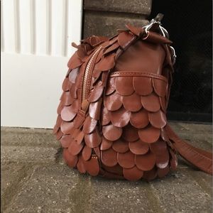 Ameri Leather crossbody purse!